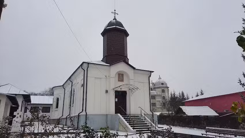Biserica &bdquo;Sf&acirc;ntul Ierarh Nicolae&ldquo; Rădești