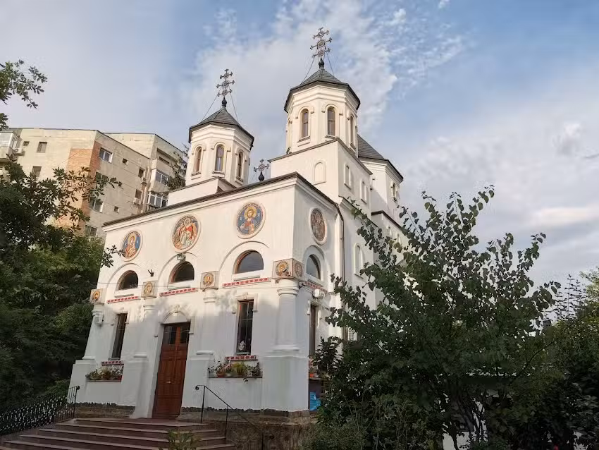 Biserica Sf&acirc;ntul Ilie Grant