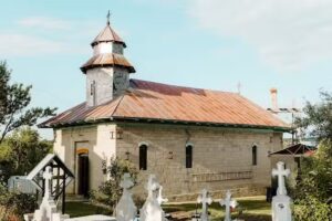 Biserica Sf&acirc;ntul Ilie Tesviteanu