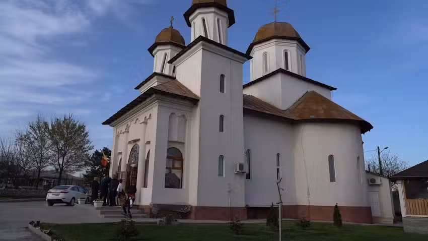 Biserica Sf&acirc;ntul Ioan Botezătorul