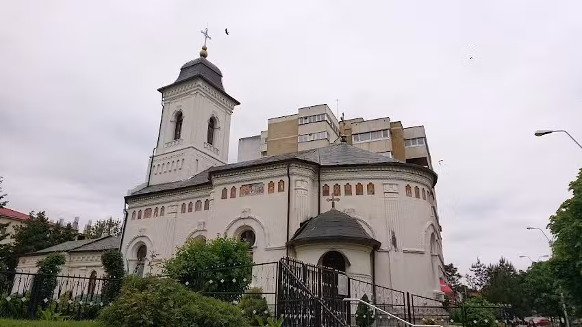 Biserica Sf&acirc;ntul Ioan Botezătorul