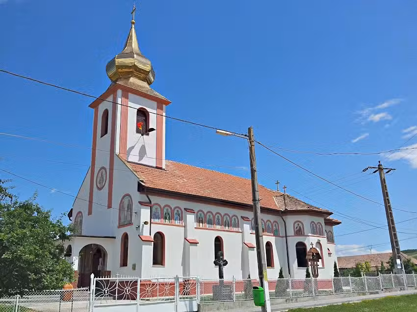 Biserica Sf&acirc;ntul Ioan Gură de Aur