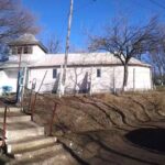 Biserica Sf&acirc;ntul Mare Mucenic Dimitrie, Izvor&acirc;torul de mir