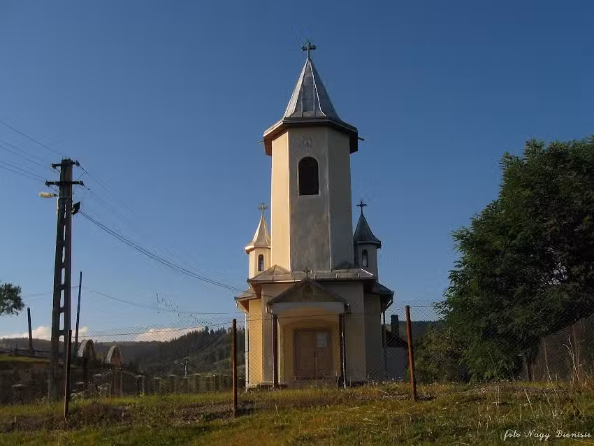 Biserica Sf&acirc;ntul Mare Mucenic Gheorghe
