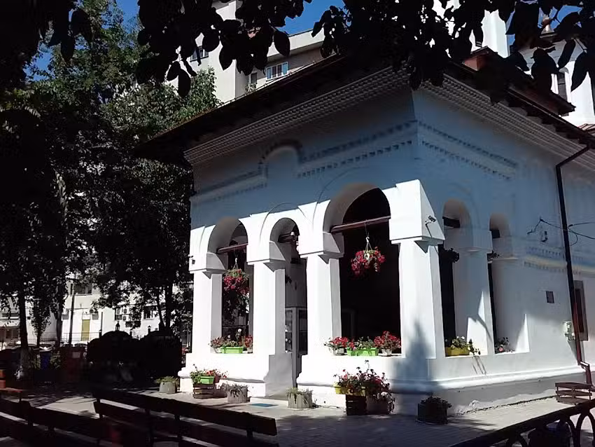 Biserica Sf&acirc;ntul Mina