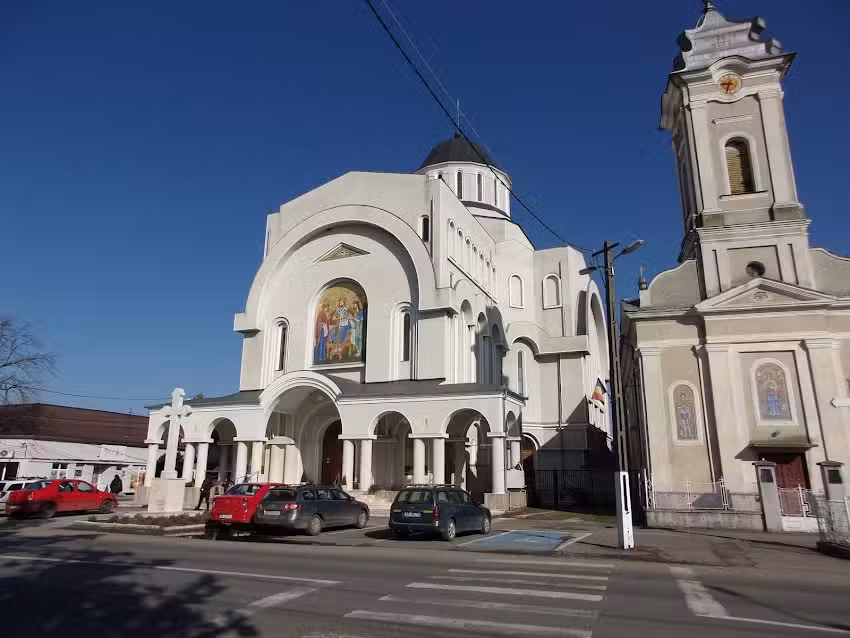 Biserica Sf&acirc;ntul Mucenic Dimitrie