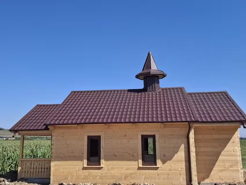 Biserica Sf&acirc;ntul Mucenic Valentin Jucu de Mijloc