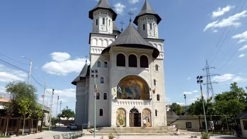 Biserica Sf&acirc;ntul Nectarie