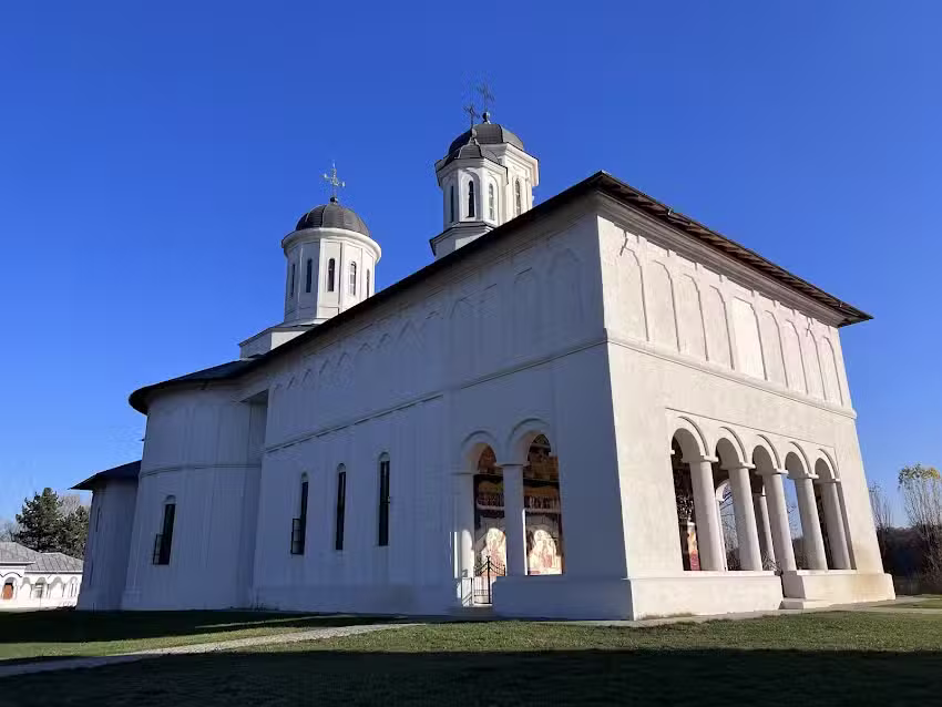 Biserica &bdquo;Sf&acirc;ntul Nicolae&rdquo;