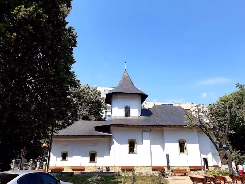 Biserica Sf&acirc;ntul Nicolae Ciurchi