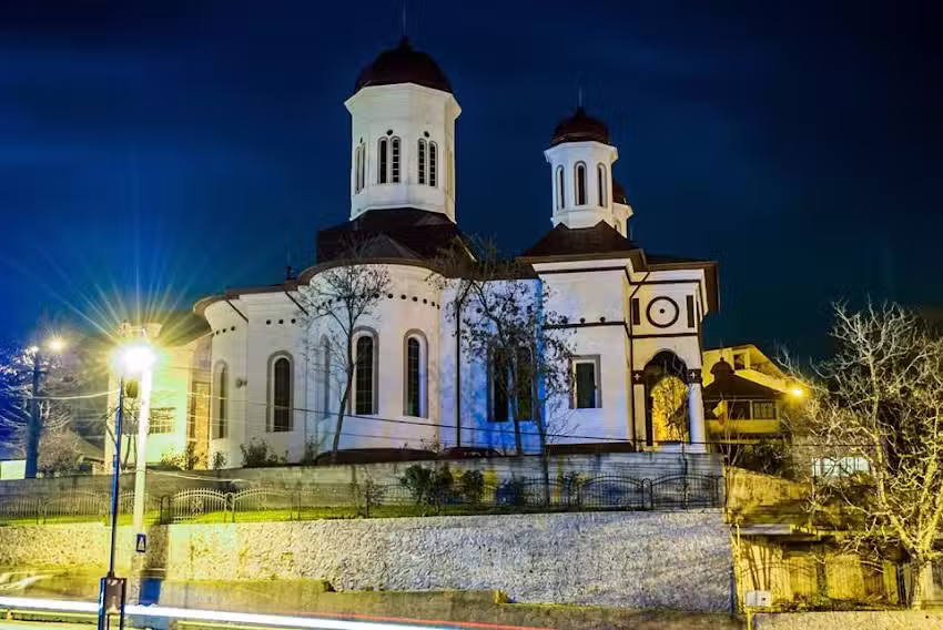 Biserica Sf&acirc;ntul Nicolae Coastă