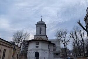 Biserica Sf&acirc;ntul Nicolae Manea Brutaru