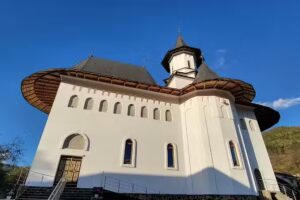 Biserica Sf&acirc;ntul Nicolae (Parohia Bistrița)