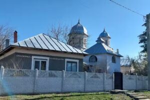 Biserica Sfântul Nicolae şi Cuvioasa Paraschiva