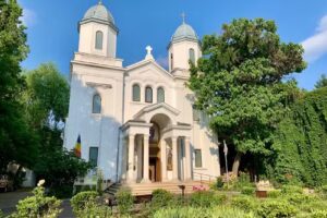 Biserica ,,Sf&acirc;ntul Nicolae&rdquo; &ndash; Tabacu