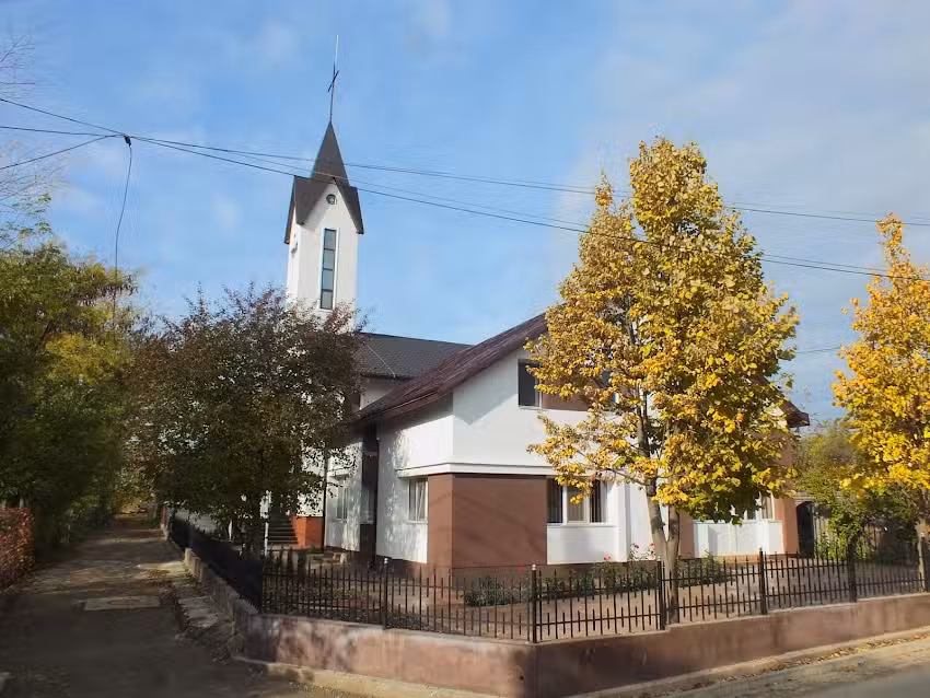 Biserica Sf&acirc;ntul Padre Pio