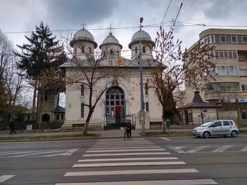 Biserica Sf&acirc;ntul Pantelimon