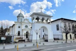 Biserica Sf&acirc;ntul Vasile cel Mare &ndash; Victoria