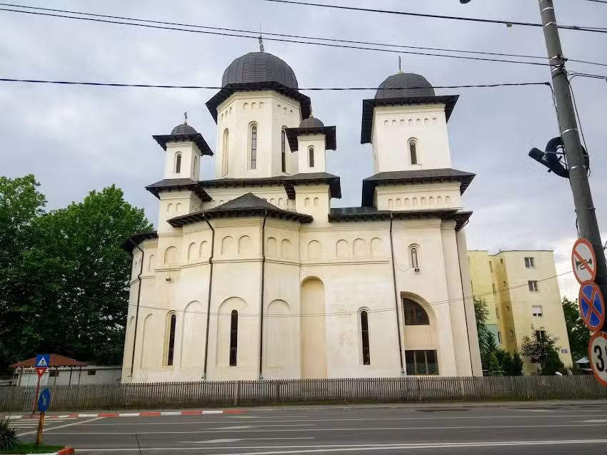 Biserica Sf&acirc;ntului Andrei