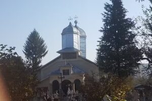 Biserica &bdquo;Sfinții 3 Ierarhi&rdquo;, Aluniș, Prahova
