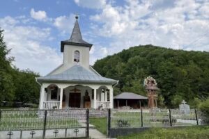 Biserica Sfinții Apostoli
