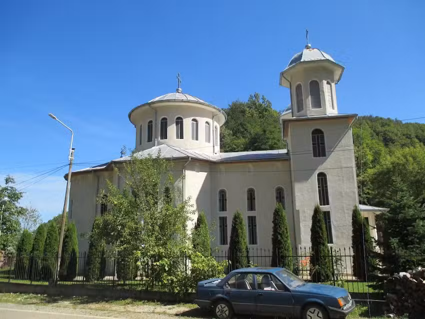 Biserica Sfinții Apostoli
