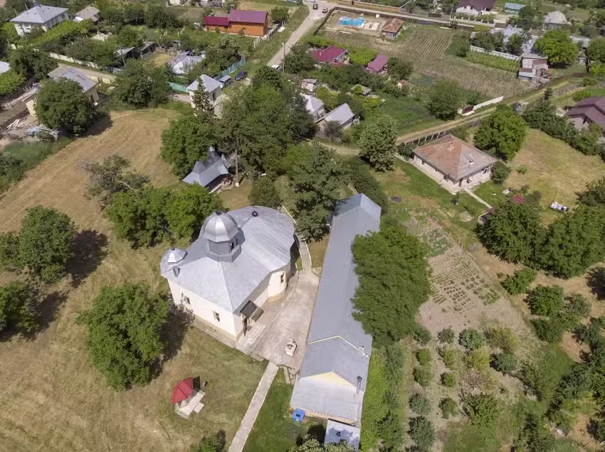Biserica Sfinții Apostoli