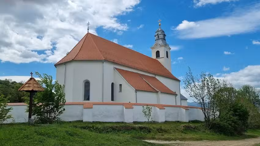Biserica Sfinții Apostoli Petru și Paul