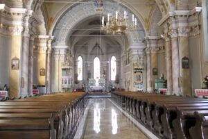 Biserica Sfinții Apostoli Petru și Paul