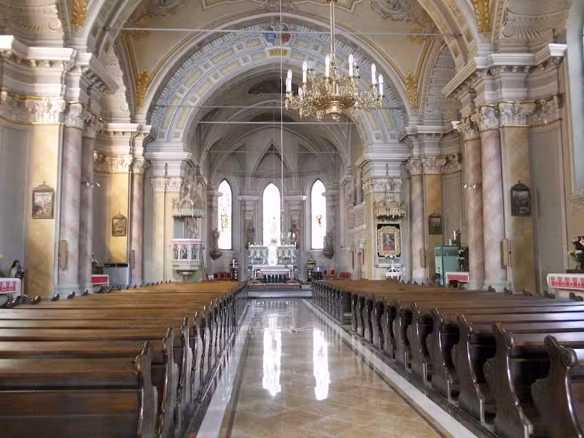 Biserica Sfinții Apostoli Petru și Paul