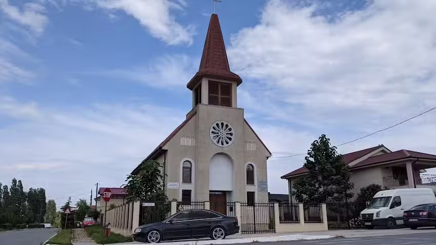 Biserica Sfinții Apostoli Petru și Paul