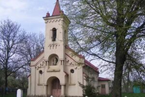 Biserica Sfinții Apostoli Petru și Paul