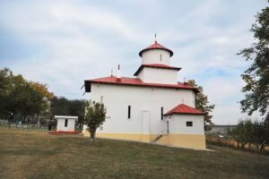 Biserica Sfinții Apostoli Petru și Pavel