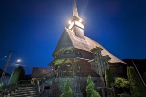 Biserica Sfinții Apostoli Petru și Pavel