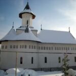 Biserica Sfinţii Apostoli Petru şi Pavel