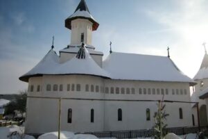 Biserica Sfinţii Apostoli Petru şi Pavel