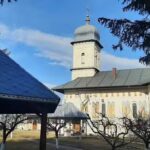 Biserica Sfinţii Apostoli Petru şi Pavel