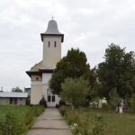 Biserica Sfinţii Apostoli Petru şi Pavel