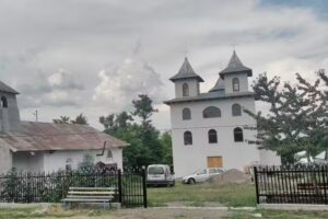 Biserica Sfintii Apostoli Petru si Pavel