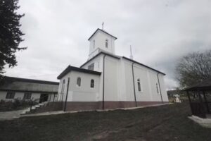 Biserica Sfinții Apostoli Petru și Pavel