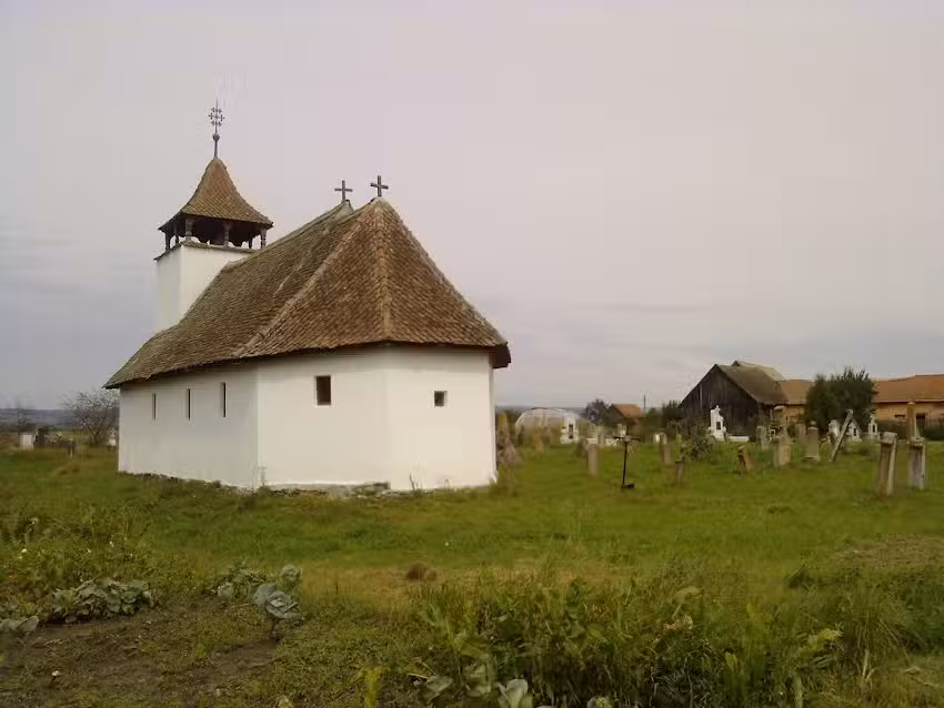 Biserica Sfinții Apostoli Petru și Pavel