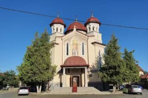 Biserica Sfinții Apostoli Petru și Pavel