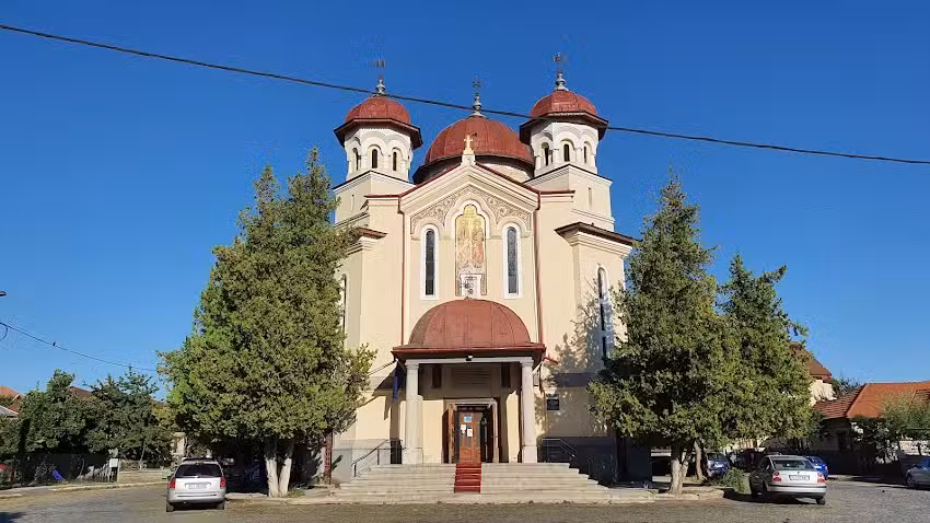 Biserica Sfinții Apostoli Petru și Pavel