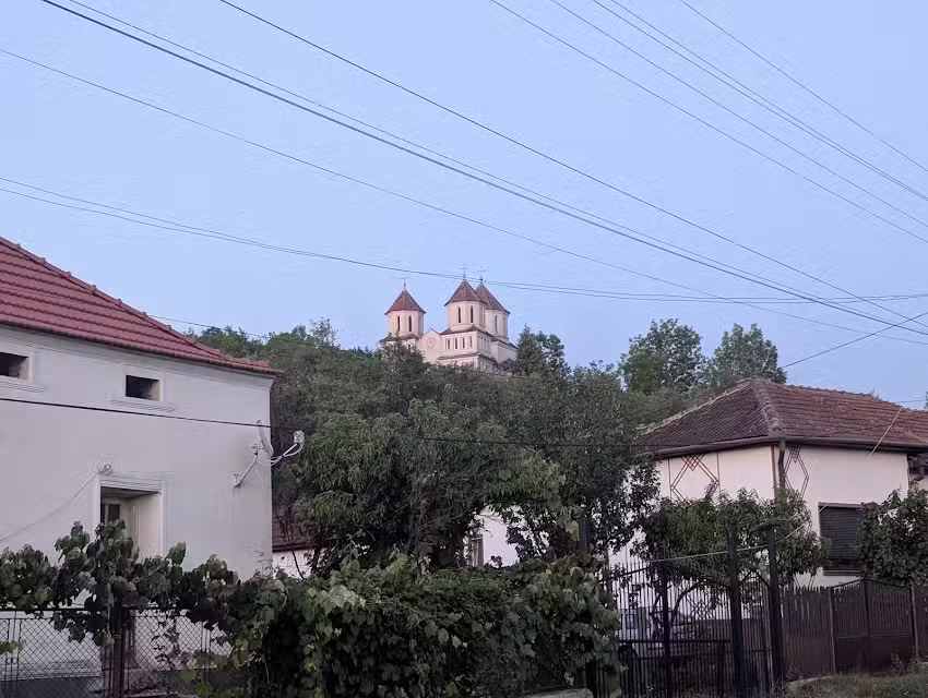 Biserica Sfinții Arhangheli