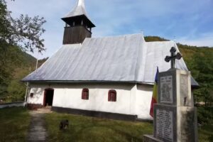 Biserica Sfinții Arhangheli Mihail și Gavriil