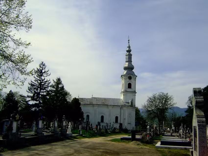 Biserica Sfintii Arhangheli Mihail si Gavriil