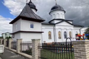 Biserica Sfinții Arhangheli Mihail și Gavriil