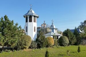 Biserica &bdquo;Sfinții Arhangheli Mihail și Gavriil&rdquo;