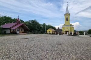 Biserica Sfinții Arhangheli Mihail și Gavriil