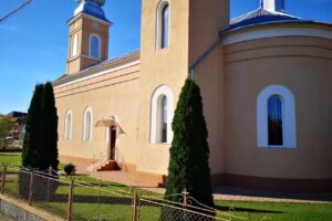 Biserica Sfinții Arhangheli Mihail și Gavriil